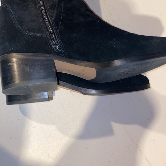 Vince Camuto suede knee-boot - Picture 6 of 6